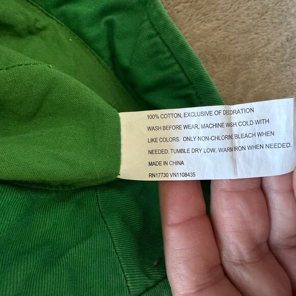 Toddler bucket hat, green with whales - Picture 3 of 4